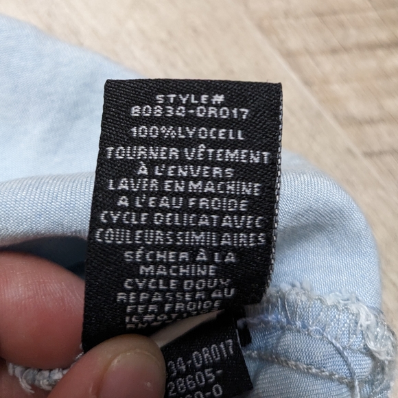 Sanctuary Off the Shoulder Chambray Top - Picture 2 of 8